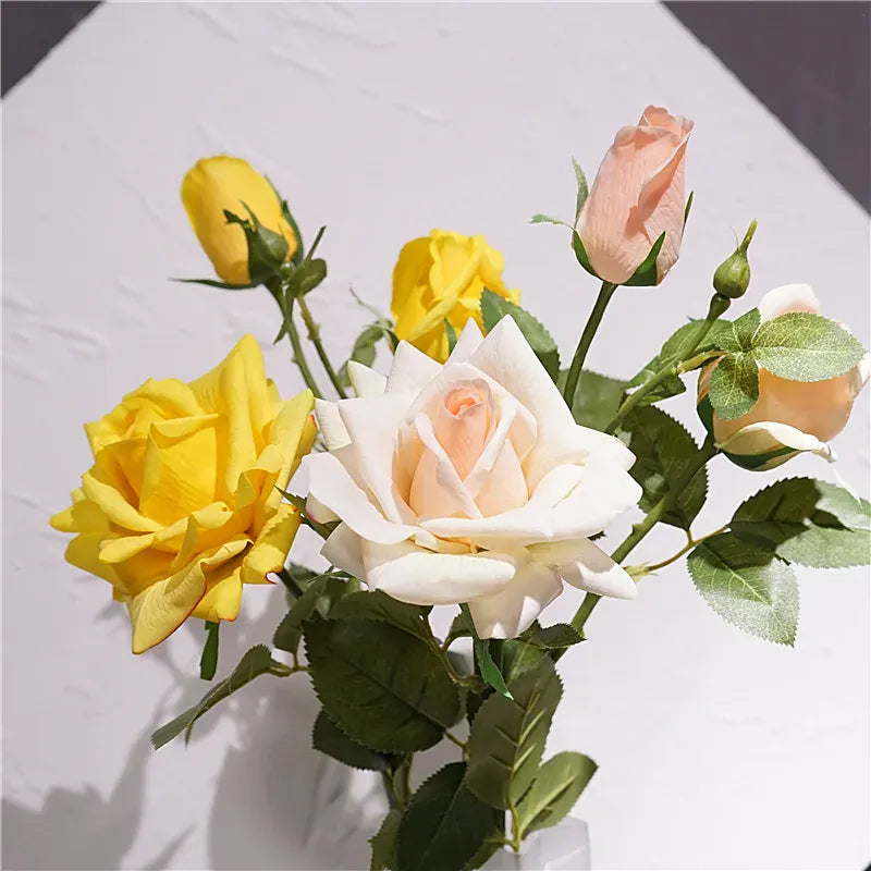Branche de Rose Artificielle Eclatantes | Artiflora