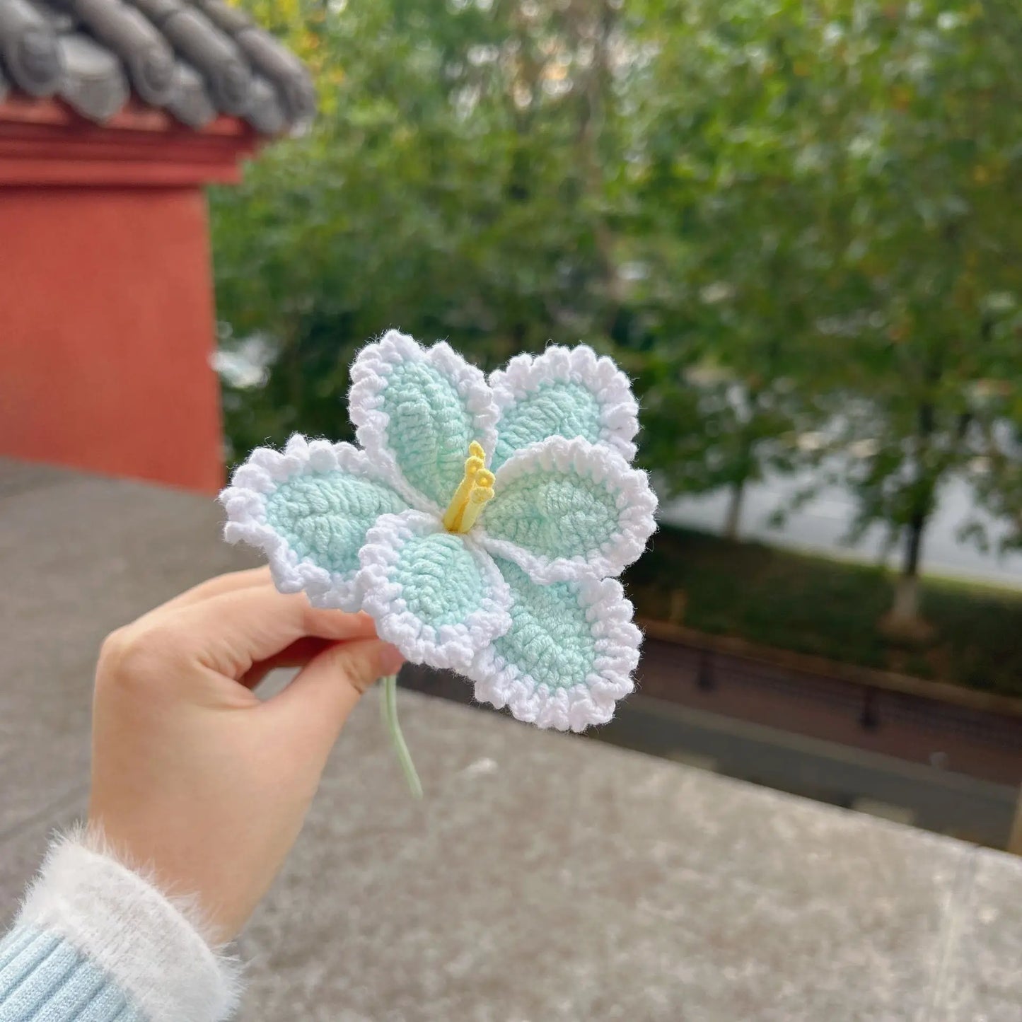 Fleur Tricotée avec Contour