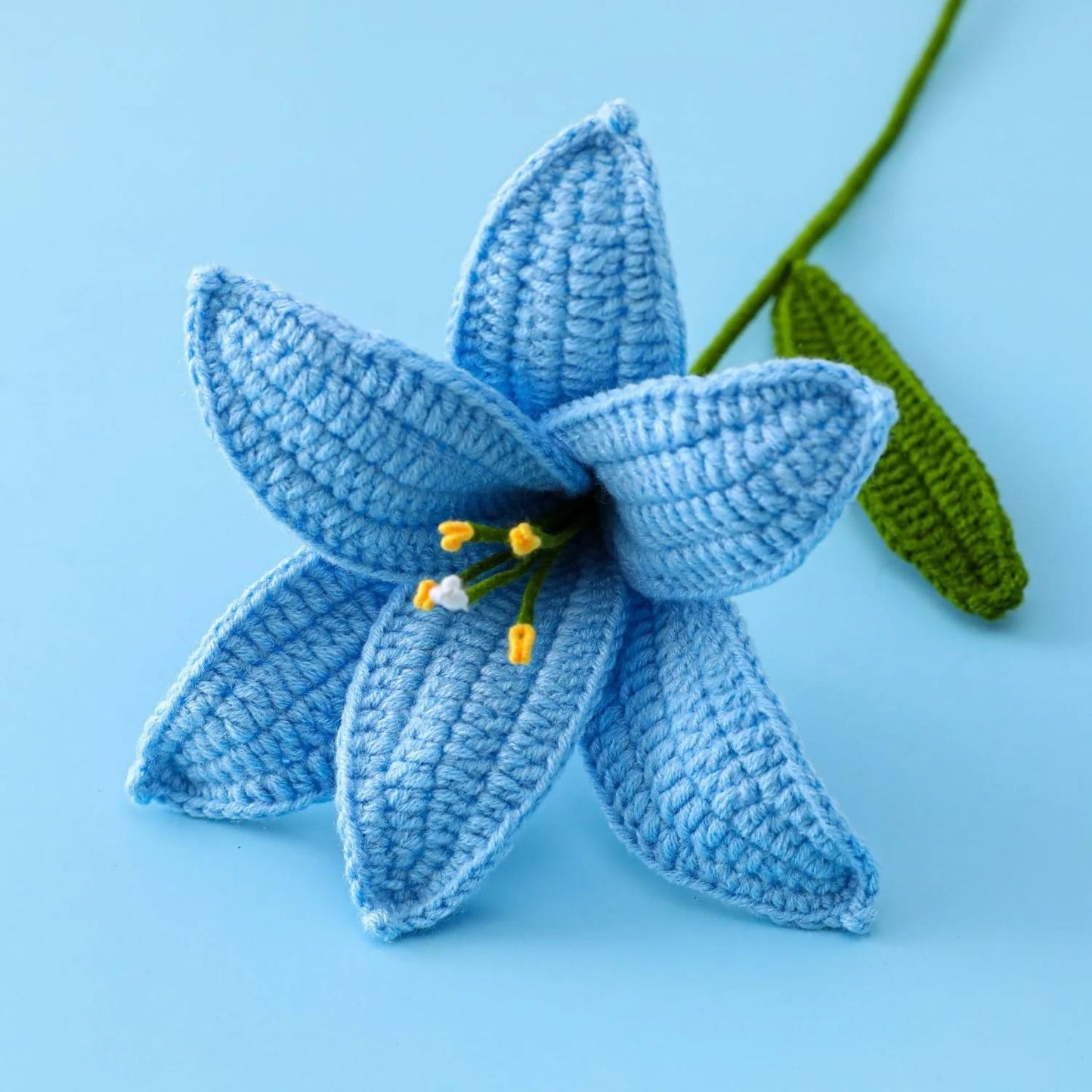 Fleurs de Lys Tricotées | Artiflora Bleu